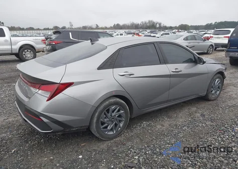 2024 Hyundai Elantra Sel z USA, uszkodzony, nr VIN KMHLM4DG8RU636361